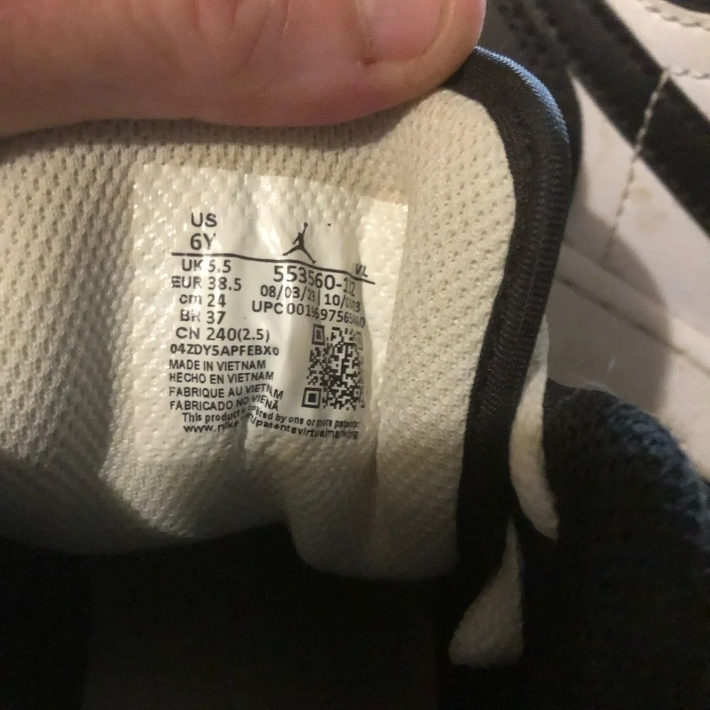 Jordan low top